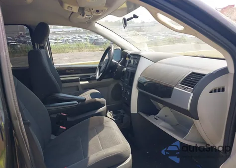 2010 Dodge Grand Caravan Sxt from USA, damaged, VIN 2D4RN5D1XAR203089